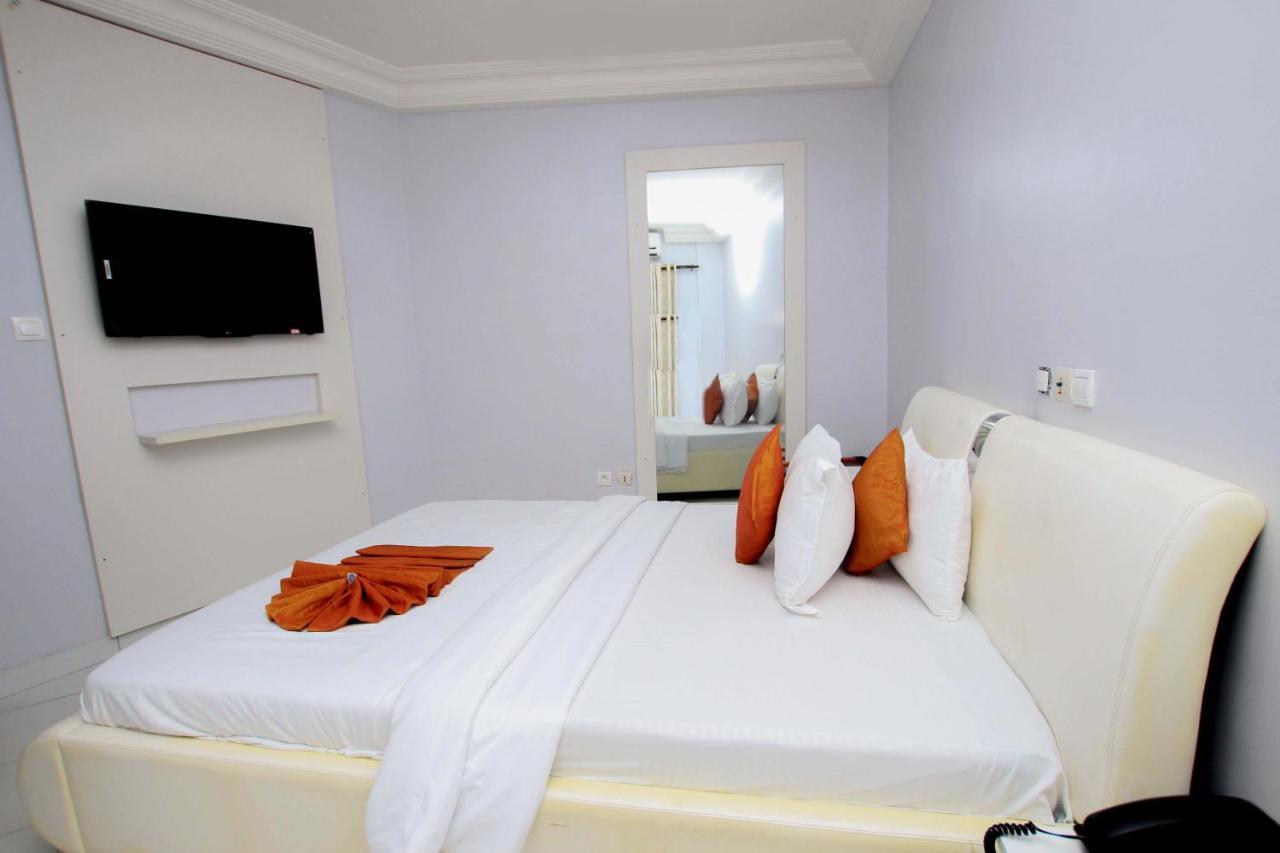 Hotel Galilee Котону Екстериор снимка